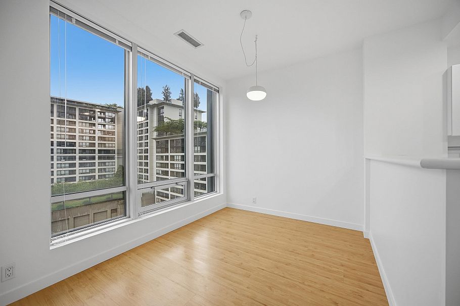 1110 989 Nelson Street Vancouver, BC - 3