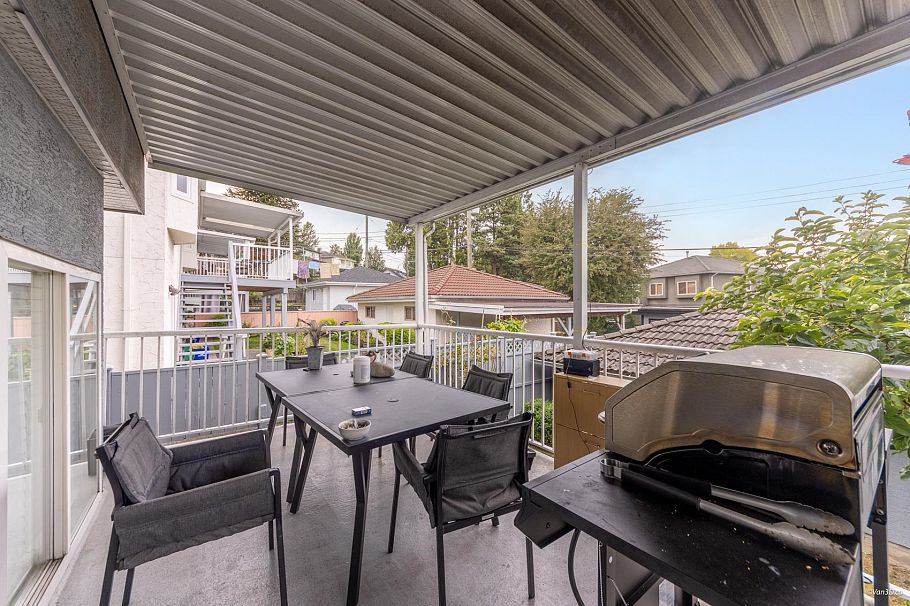 3207 Vimy Crescent Vancouver, BC - 32