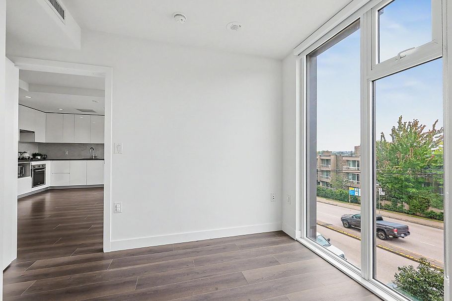 210 8138 Fraser Street Vancouver, BC - 6