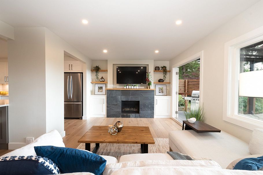 3067 Plymouth Drive North Vancouver, BC - 11