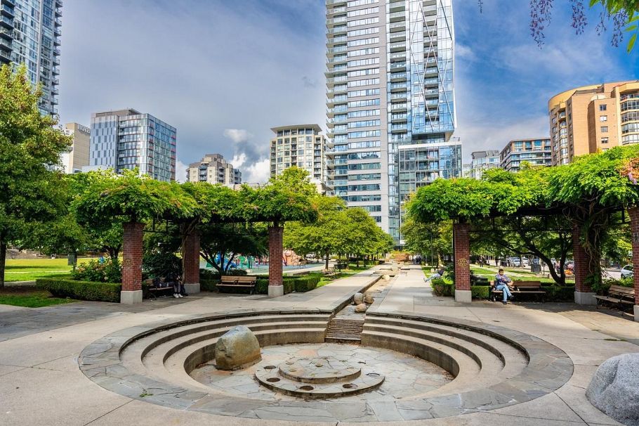 401 1238 Richards Street Vancouver, BC - 38