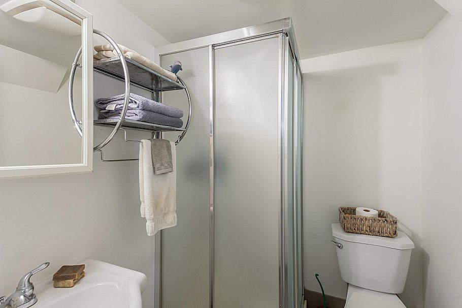550 Cassiar Street Vancouver, BC - 20
