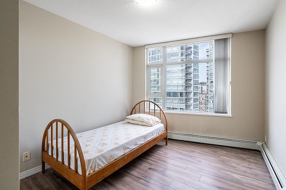 2303 1199 Marinaside Crescent Vancouver, BC - 16