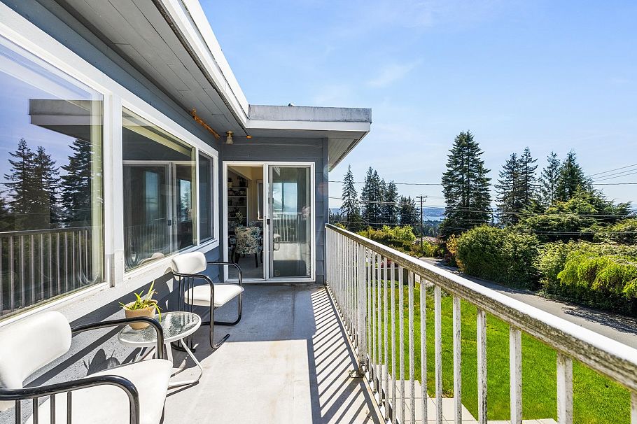 454 Monteray Avenue North Vancouver, BC - 21