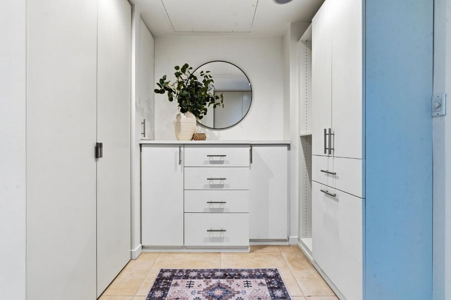 609 36 Water Street Vancouver, BC - 3