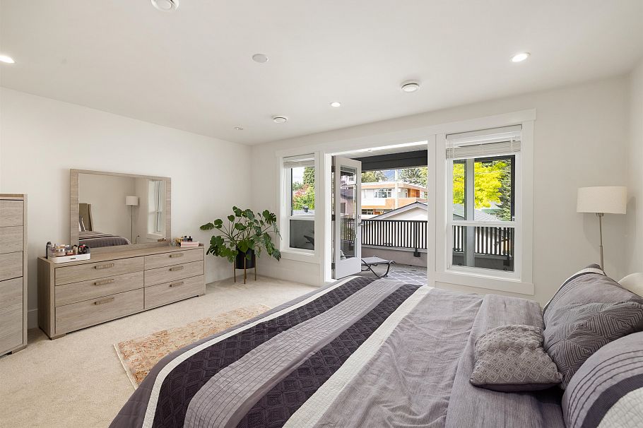 344 E 21 Street North Vancouver, BC - 19