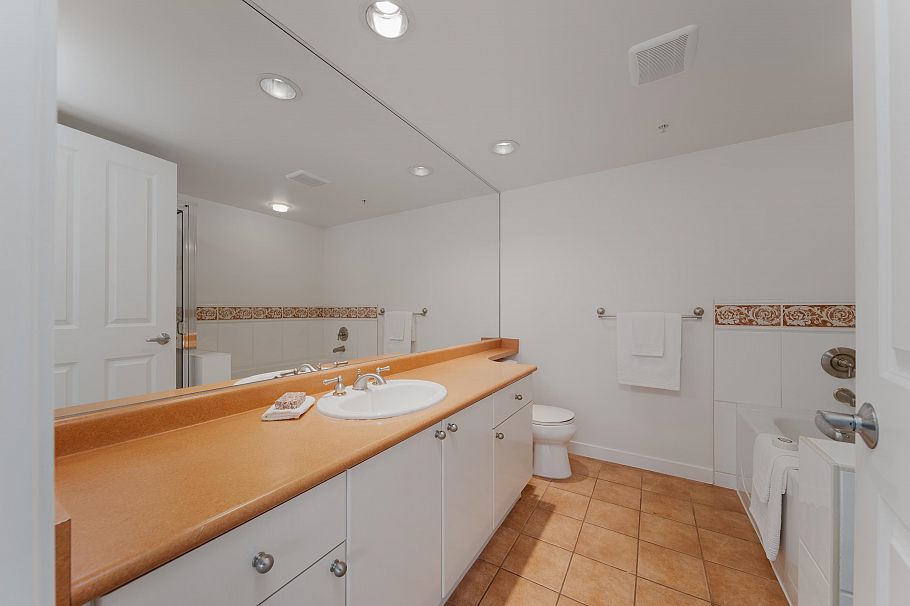 317 1425 W 6th Avenue Vancouver, BC - 21
