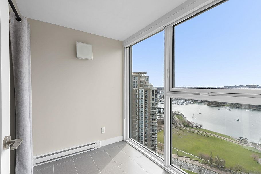 2705 1323 Homer Street Vancouver, BC - 25