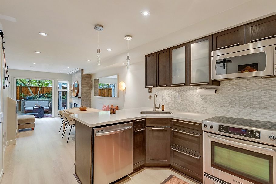 246 2565 W Broadway Street Vancouver, BC - 8