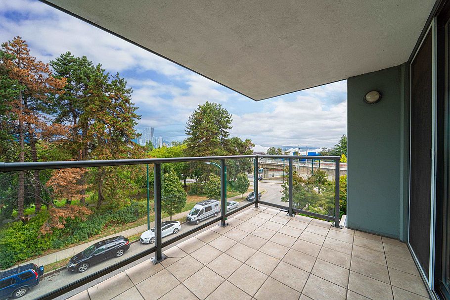 317 1425 W 6th Avenue Vancouver, BC - 30