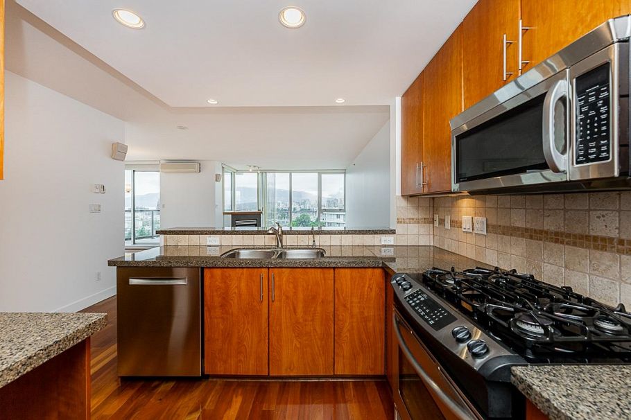 1004 1483 W 7th Avenue Vancouver, BC - 11