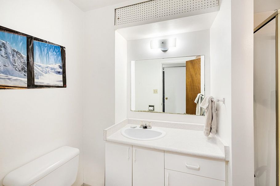 454 Monteray Avenue North Vancouver, BC - 18