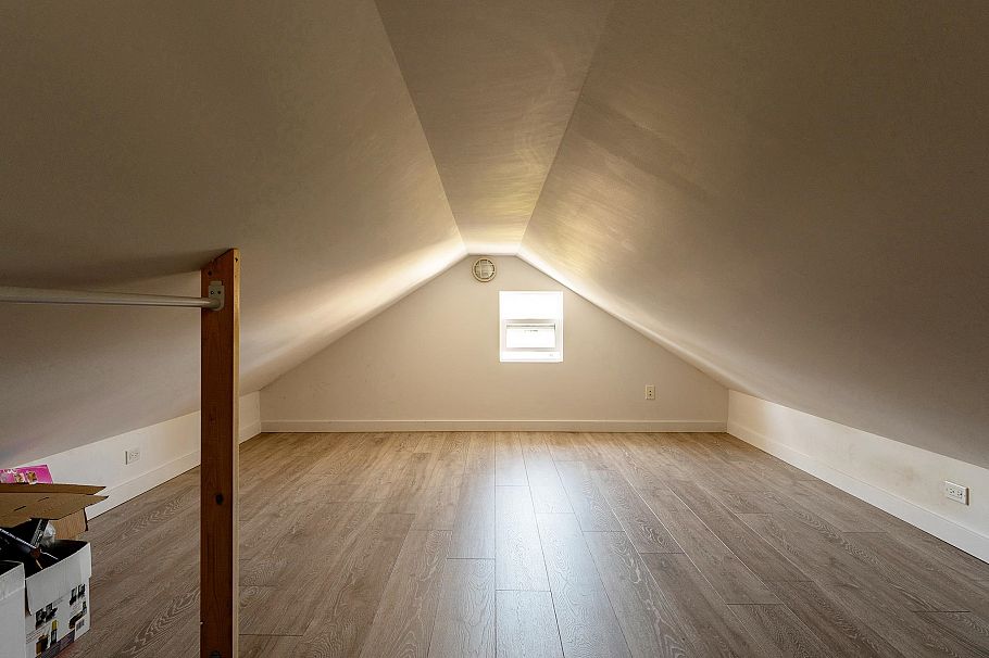 4883 Beatrice Street Vancouver, BC - 10
