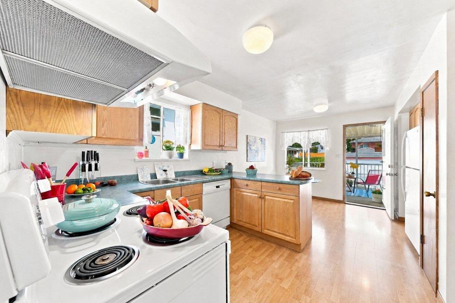 5884 Ormidale Street Vancouver, BC - 10