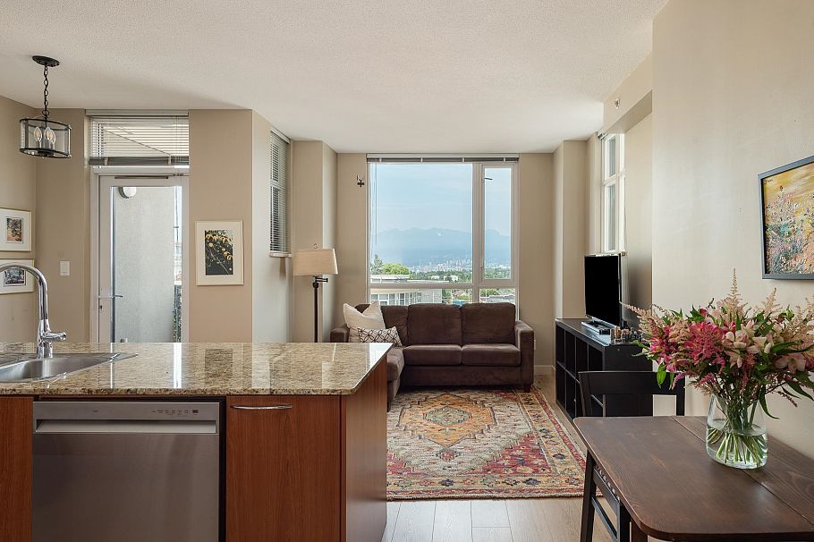 656 1483 E King Edward Avenue Vancouver, BC - 8