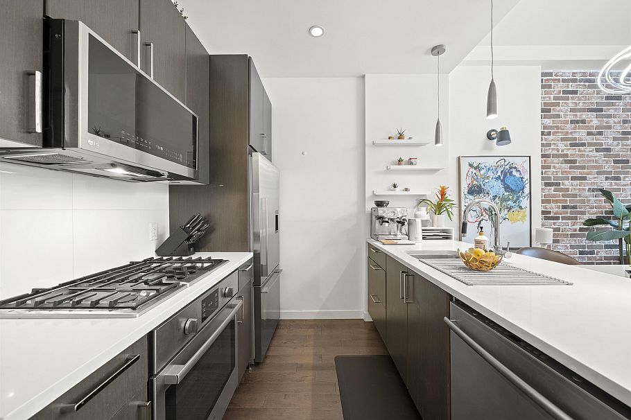 70 W 1st Avenue Vancouver, BC - 4