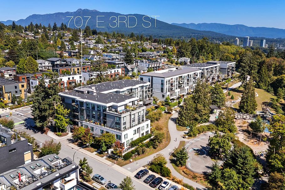 707 E 3 Street North Vancouver, BC - 2