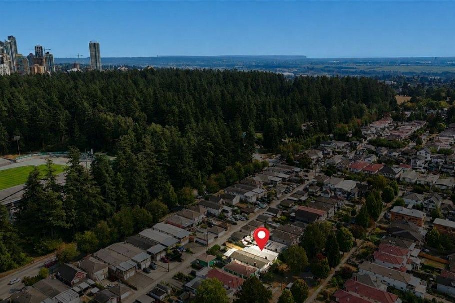 5884 Ormidale Street Vancouver, BC - 37