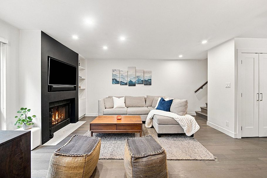 3062 Willow Street Vancouver, BC - 3