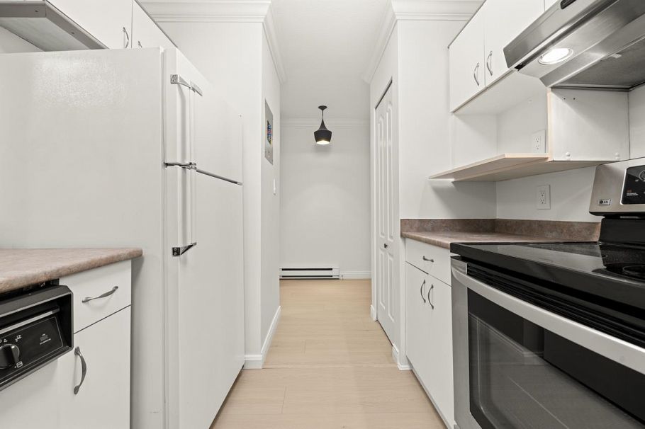 104 526 W 13th Avenue Vancouver, BC - 4