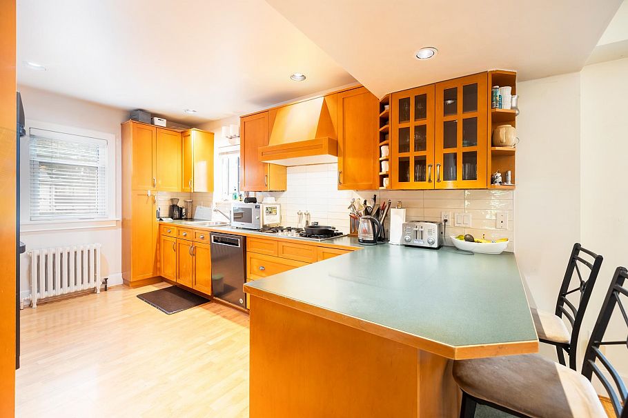 404 W 18th Avenue Vancouver, BC - 26