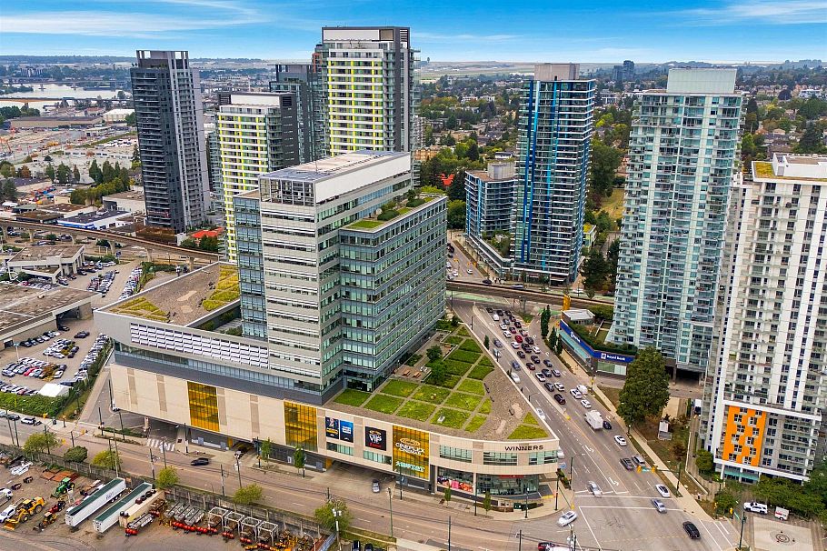 2409 8131 Nunavut Lane Vancouver, BC - 30
