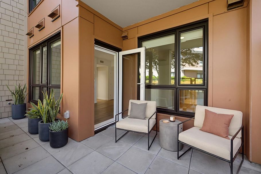 218 3220 Connaught Crescent North Vancouver, BC - 14