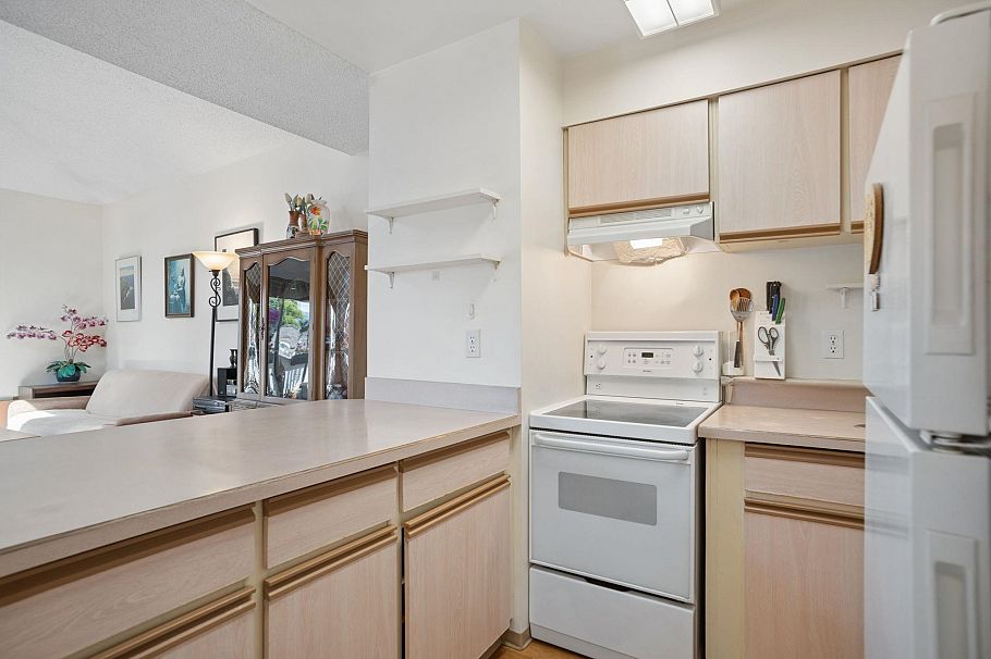 305 1545 E 2nd Avenue Vancouver, BC - 14