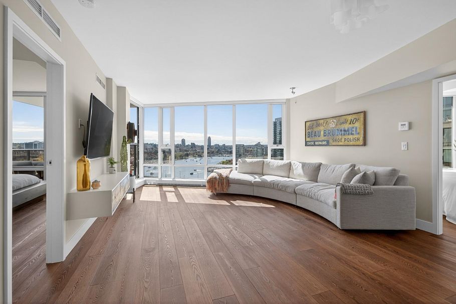 2503 8 Smithe Mews Vancouver, BC - 7