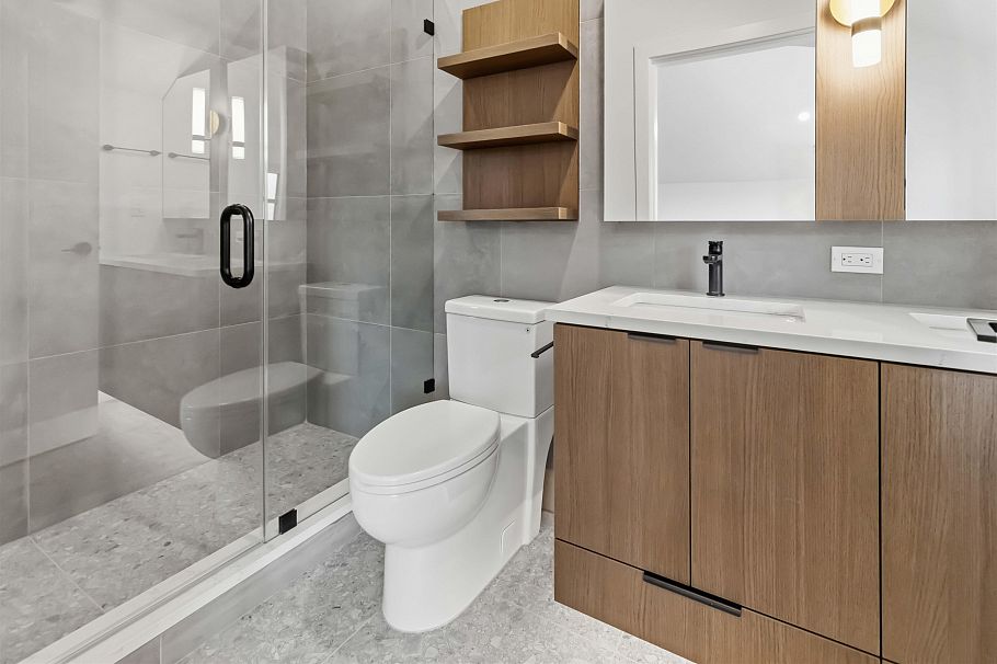 2 552 Kaslo Street Vancouver, BC - 16