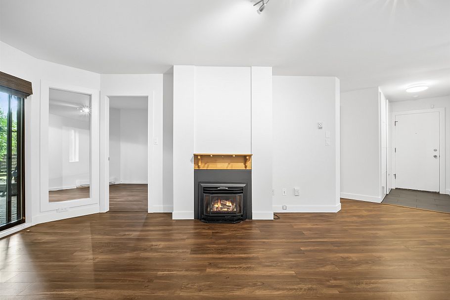 105 3191 Mountain Highway North Vancouver, BC - 6