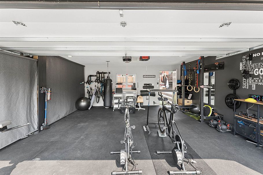 1250 E 11th Avenue Vancouver, BC - 25