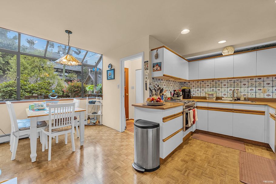 5540 Alma Street Vancouver, BC - 6