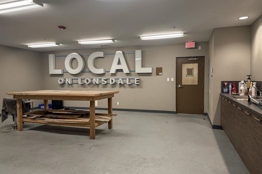 321 135 E 17th Street North Vancouver, BC - 32