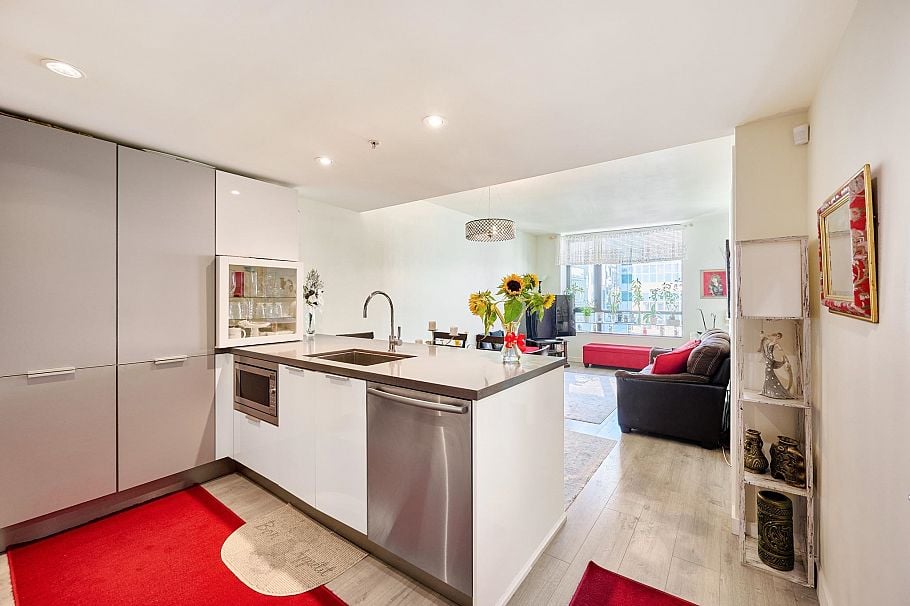 1805 788 Richards Street Vancouver, BC - 5