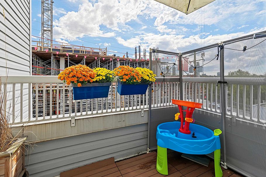 308 1330 Graveley Street Vancouver, BC - 21