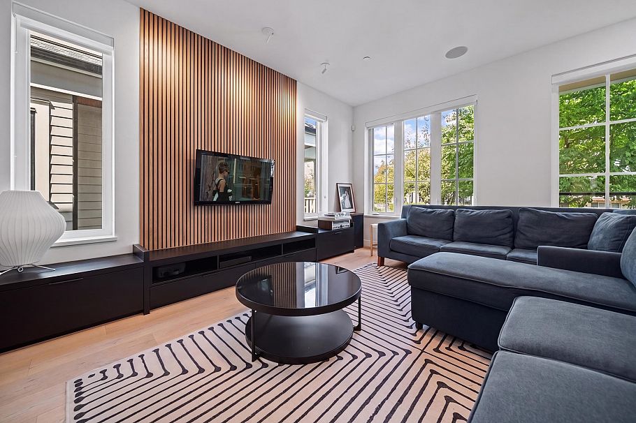 1438 E 17th Avenue Vancouver, BC - 2