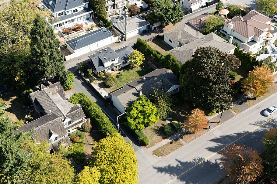 1441 W 49th Avenue Vancouver, BC - 4