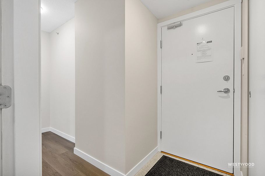 808 939 Expo Boulevard Vancouver, BC - 19