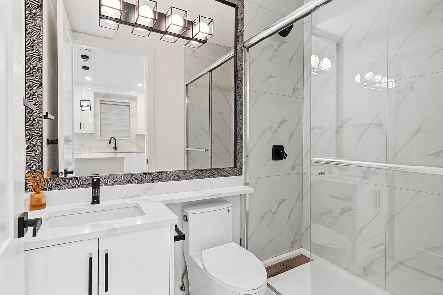333 E 64th Avenue Vancouver, BC - 15