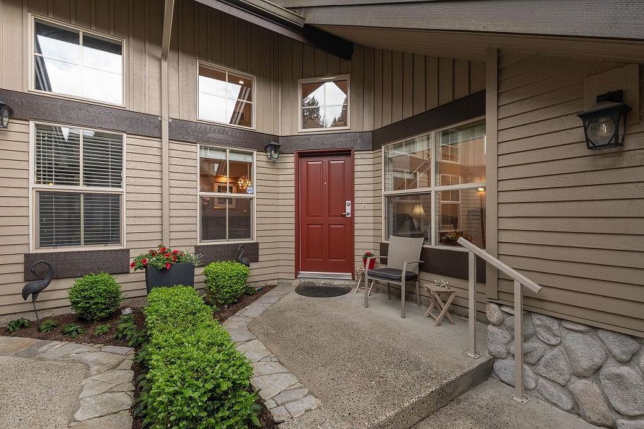 65 1550 Larkhall Crescent North Vancouver, BC - 4