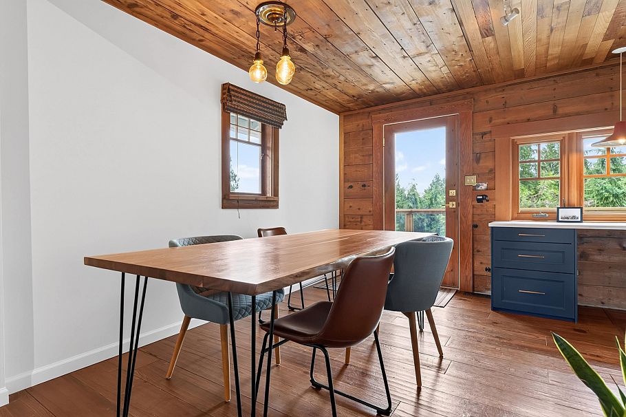 1371 Borthwick Road North Vancouver, BC - 14