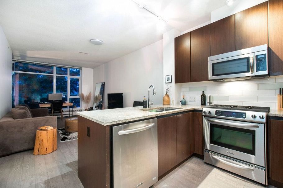 206 135 W 2nd Street North Vancouver, BC - 3