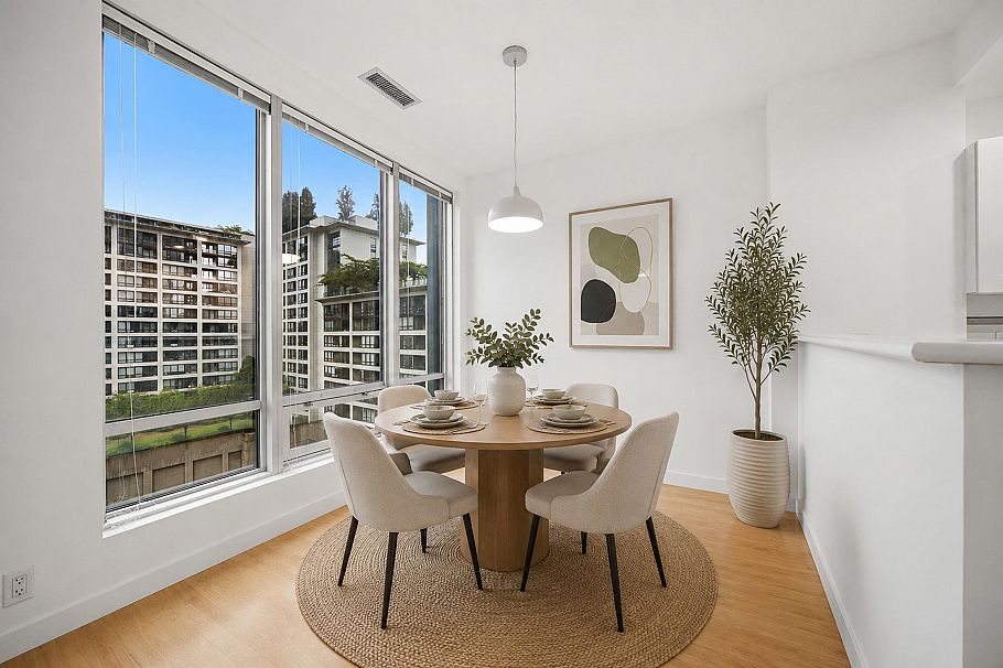1110 989 Nelson Street Vancouver, BC - 2