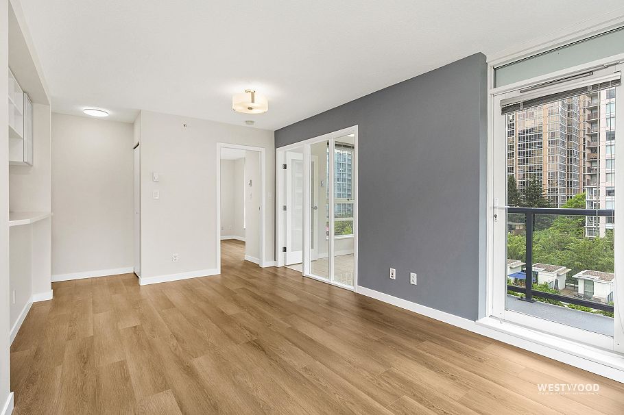 808 939 Expo Boulevard Vancouver, BC - 5