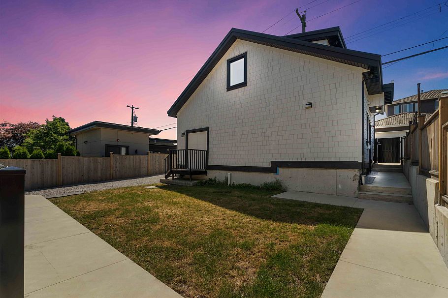 8007 Elliott Street Vancouver, BC - 7