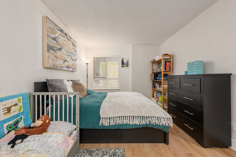 104 1330 Graveley Street Vancouver, BC - 14