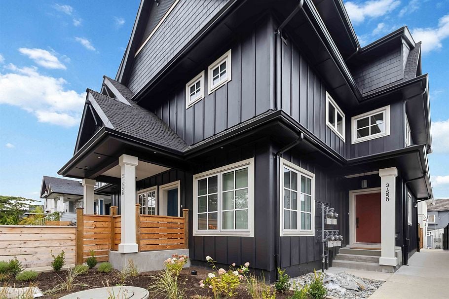 3 550 Kaslo Street Vancouver, BC - 1