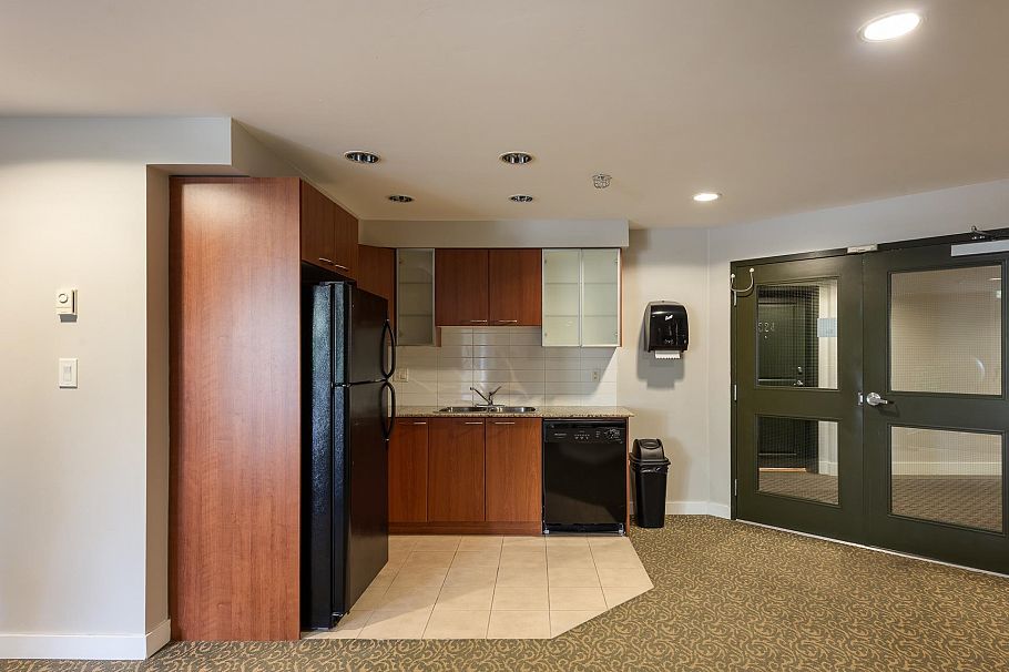 656 1483 E King Edward Avenue Vancouver, BC - 24