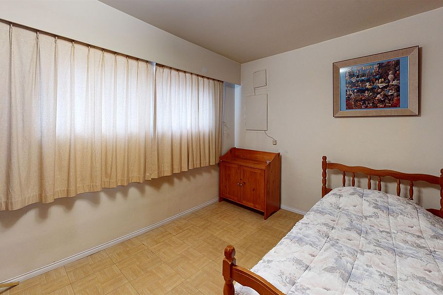2540 E 25th Avenue Vancouver, BC - 14